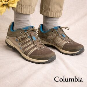 Columbia Techlite Waterproof Hiking Shoes 9.5